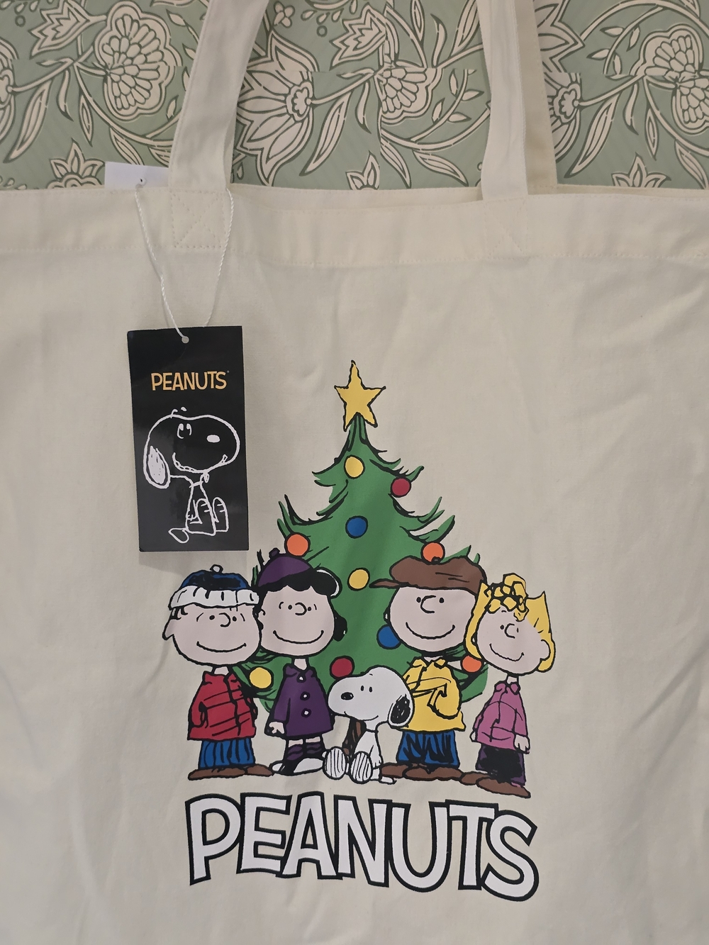 Peanuts Christmas-themed Canvas Tote Bag - Picture 2 of 6